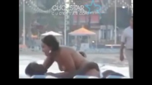 Strangers Fuck on the Beach in Front of People