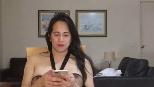 asian shemale trans anairb play herself in the webcam